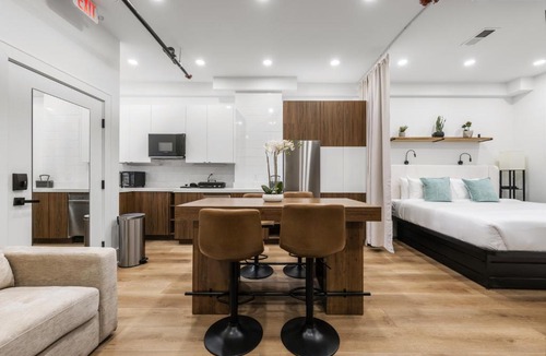 Fenway–Kenmore Apartment | SympleLive Hotel