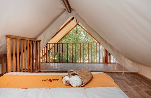 Jebel Ali Hotel | T-Rex Glamping, Dubai Parks and Resorts
