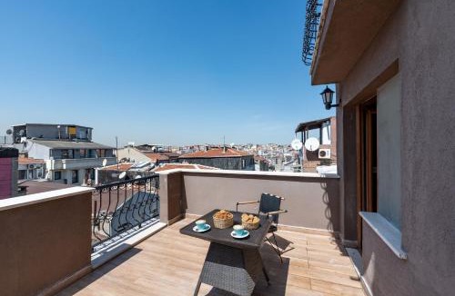 Taksim Hotel | T-Square Residence