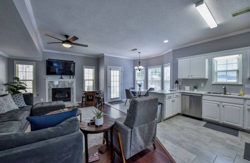Tuscaloosa House | T-Town Getaway! - Book now for Football Season! [#124863]