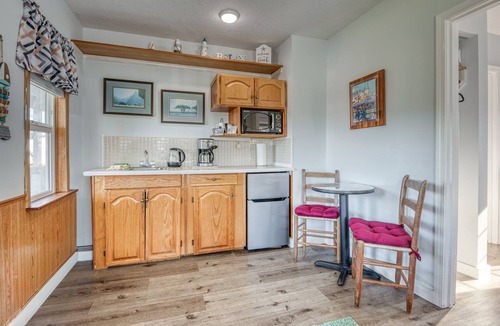 Depoe Bay Apartment | T06 - Dory @ Trollers Lodge