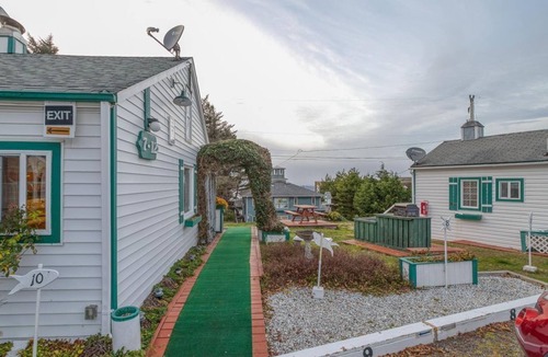Depoe Bay Apartment | T08 - Schooner @ Trollers Lodge
