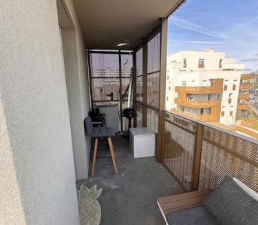 Champigny-sur-Marne Apartment | T2 avec terrasse ensoleillée proche Jo Paris