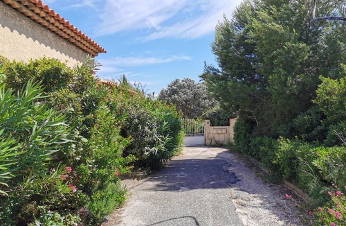 Martigues Apartment | T2 beautiful sea and beach CARRO - ' L'Ile Bleue '