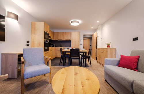 Lons-le-Saunier Condo | T2 confortable au cœur de Lons
