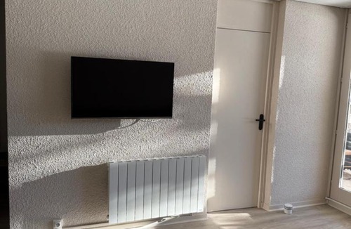 Les Claux Apartment | T2 LES FIBIERES Pied des pistes Vue sur les MÉLÈZES