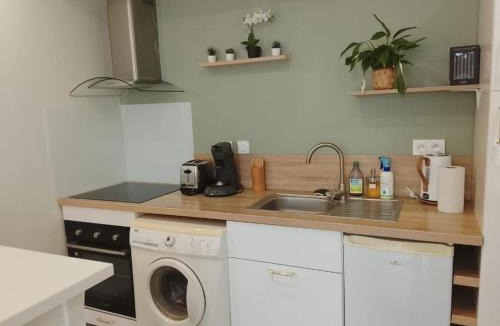 Courseulles-sur-Mer Apartment | T2 Nid Serein, jardin, calme, proche centre-ville, port, plages