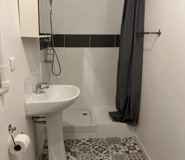 Eysines Apartment | T2 Paisible en Girondine Authentique