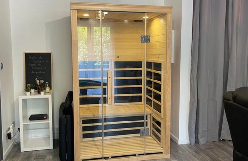 Quartier Croix-Daurade Apartment | T2 rénové, jaccuzi, sauna, sièges massants, jardin, parking, métro