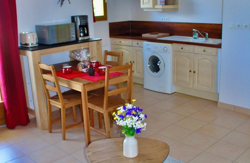 Laye Apartment | T2 Standing Classé 3 Meublé Tourisme. Animaux de Compagnie Acceptés