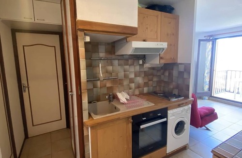 Saint-Pierre-la-Mer Apartment | T3 flat with terrace overlooking the sea in Saint Pierre la Mer