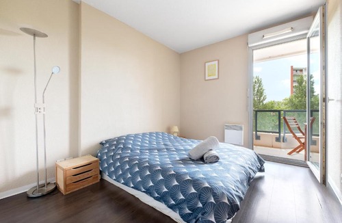 Minimes - Barriere de Paris Apartment | T3 - Grand Balcon vue canal - A 3 pas de la Gare