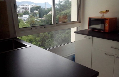 Les Sablettes Apartment | T3 on the French Riviera seafront