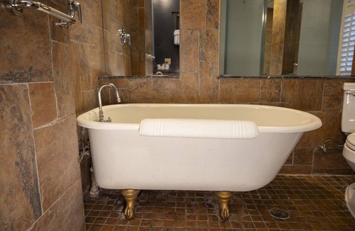 Dupont Circle Hotel | Tabard Inn
