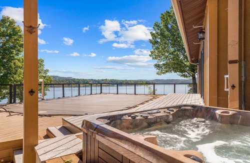 Lampe House | Table Rock Lake Access, Pvt Outdoor Pool, Pvt Hot Tub, $400 of Daily Tickets, Panoramic Views