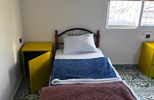 Sale Hostel | Tabriquet urban shared room