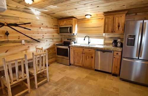 Hatch Apartment | Tack Room Studio on 280 acre Sevier River Ranch - 1 King and 2 Twin Beds