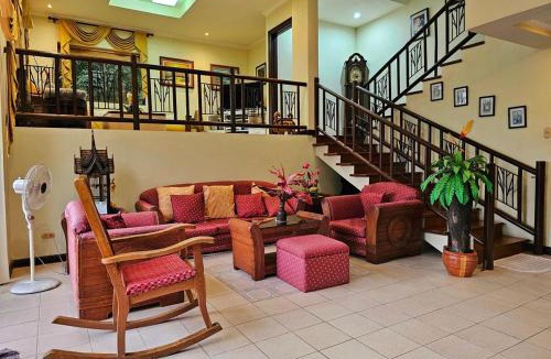 Calaca Apartment | Tagaytay Rustic Villa