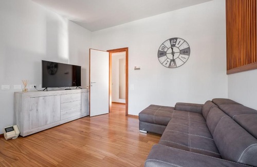 Savena Apartment | Tagliacozzi Suite