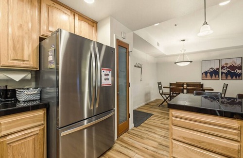 Olympic Valley Apartment | Tahoe Basecamp | Ski, Spa & Lake Access