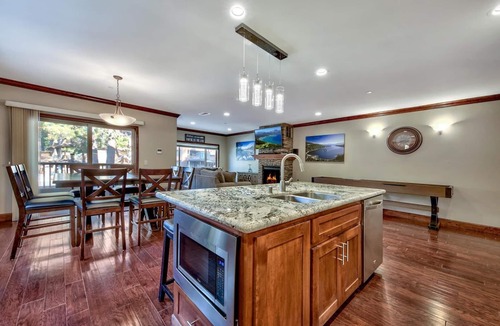 South Lake Tahoe House | Tahoe Woods #602 Walk to Gondola, Lake, Casinos