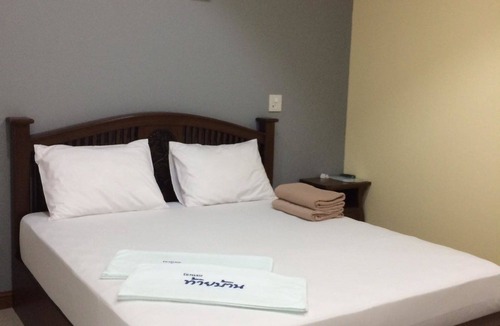 Phanom Sarakham Hotel | Tai Baan Resort