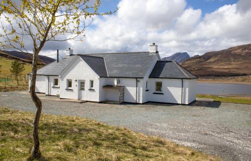 Breakish House | Taigh Cill Chriosd