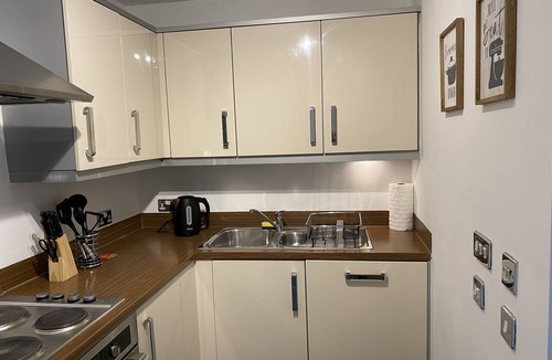Central Milton Keynes Apartment | Tailor That Property - Fully Furnished Apartment