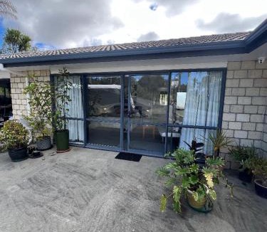 Doubtless Bay Bed & Breakfast | Taipa Views Bed & Breakfast
