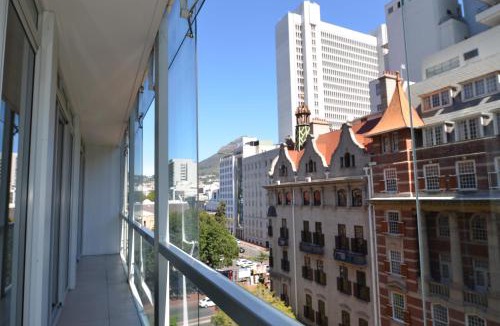 Cape Town City Centre Hotel | Taj Luxury Suite