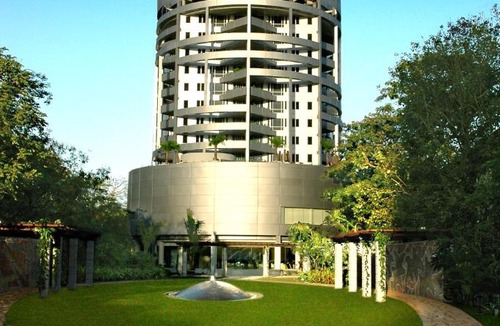 Wellington Pier Apartment | Taj Wellington Mews, Mumbai