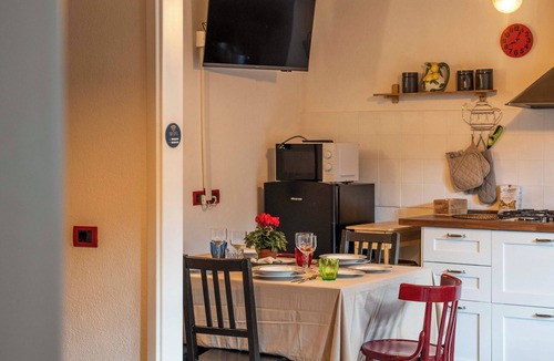 Farra d'Alpago Cabin | Take a break at this cozy lodge by Lake St. Cross Bl.