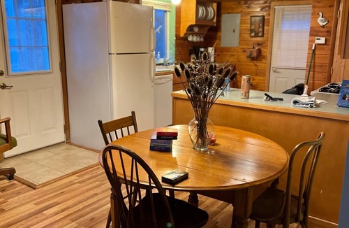 Bluff Point Cottage | Take it easy at this unique and tranquil country cottage.