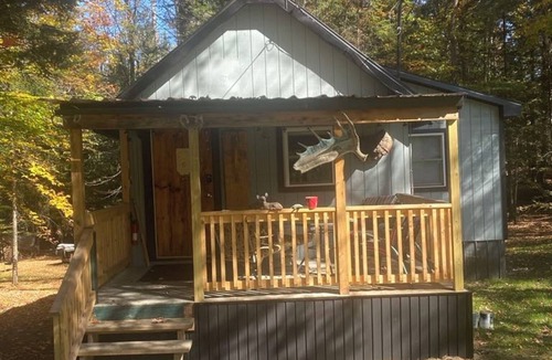 Lowell Cabin | Take it easy at this unique and tranquil getaway. The Northeast Kingdom of VT.