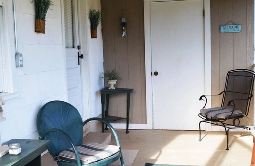 Gamaliel Resort | Take It Easy Resort - Cottage #3, Norfork Lake w/Dock Slip, Walk to Water