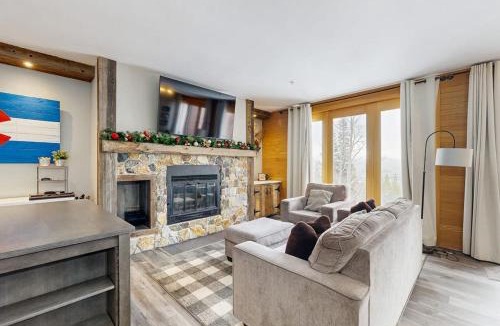 Wildernest Apartment | Take the Mountain View