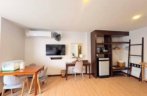 Saphli Hotel | Talay Sai Hotel