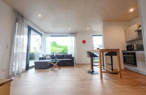 Waldulm Apartment | Talblick Apartment with Terrace, Garden Access & Parking in Kappelrodeck