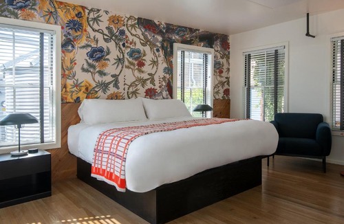 Taylor Hotel | Talbot Commons Hotel