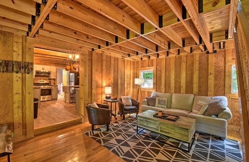 Jasper Cabin | Talking Rock Creek Cabin - 1.2acres with beautiful creek running through it.