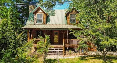 Talking Rock House | Talking Rock Mountain, The Cozy Cabin