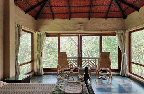 Mananthavady Hotel | Talking Trees