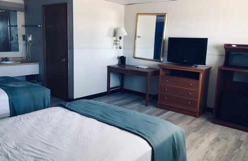 Shenandoah Hotel | Tall Corn Inn