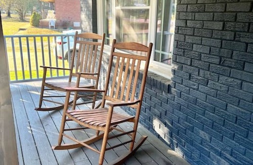 Harrisburg House | Talladega Nights—Race to nearby Nascar/ZMax/CLT!