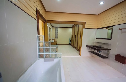 Phitsanulok Hotel | Taman Resort