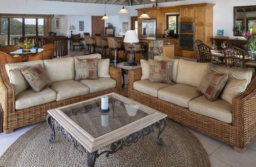 Spanish Town Villa | Tamar in Leverick Bay by Personal Villas - Ambiance of Carefree Island Living