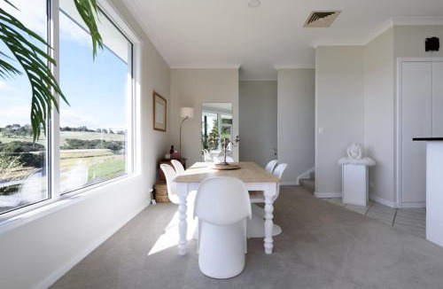 Legana House | Tamar River Hideaway