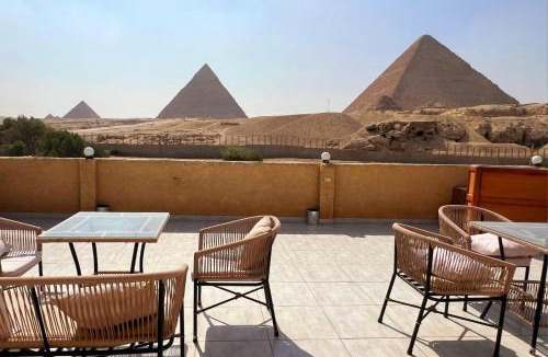 Al Haram House | Tamara Front Pyramids & Valley Temple View