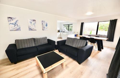 Coopers Beach Apartment | Tamarillo Bach - Coastal Comfort