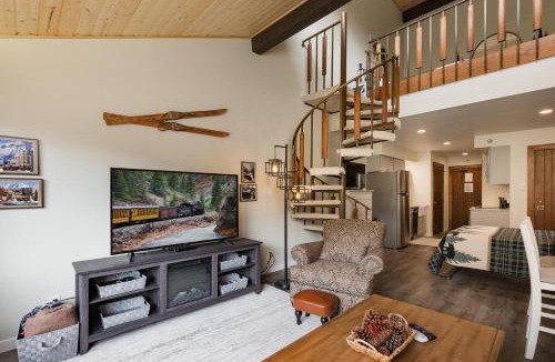 Purgatory Cabin | Tamarron Lodge Loft 316